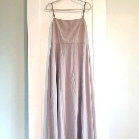 NWT Show Me Your Mumu Lauren Tie maxi dress in dove grey. Size XL - Picture 6 of 7